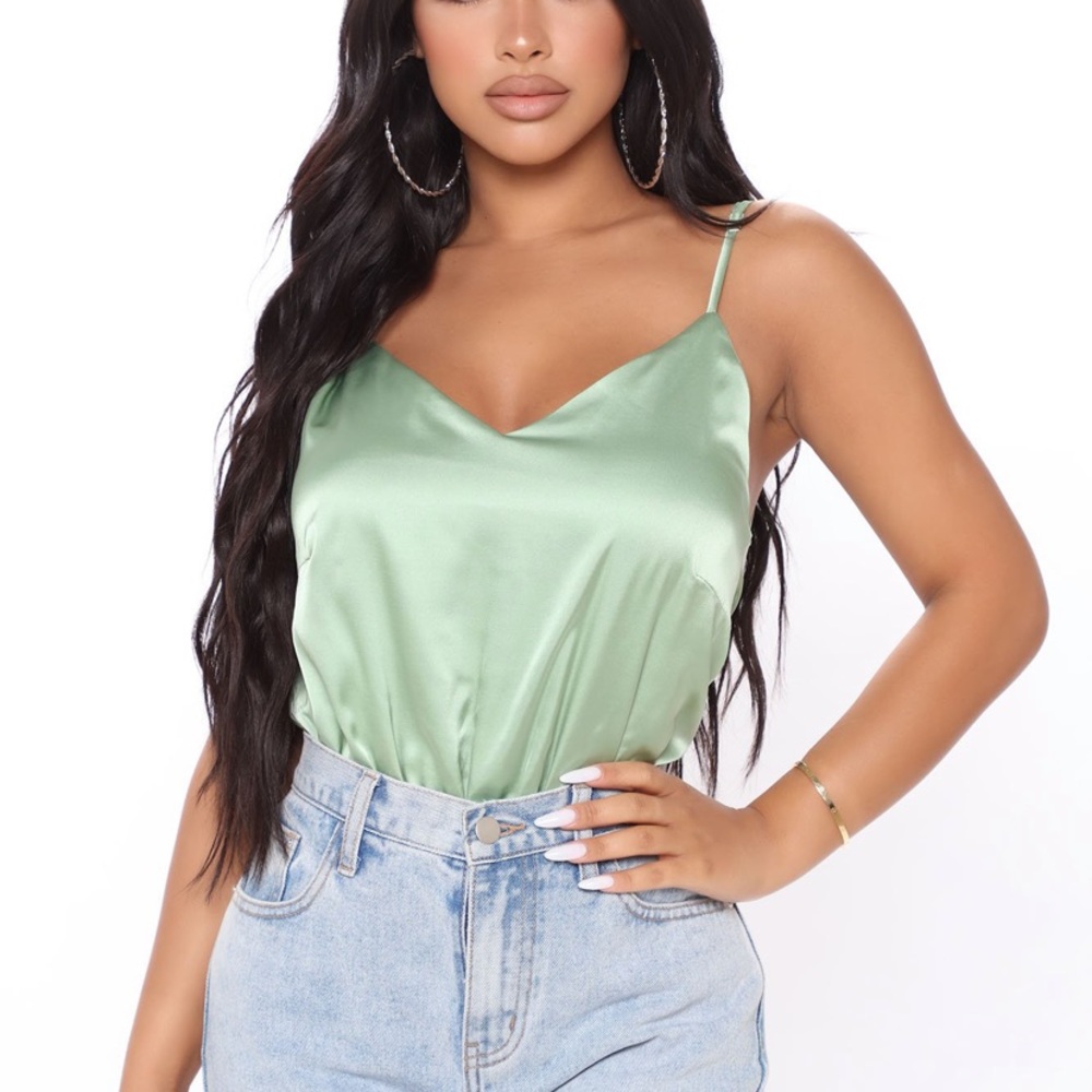 Fashion Nova satin bodysuit never worn